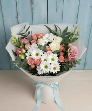 Букет цветов из:  Розы, Лизиантусы и Хризантемы в Орево