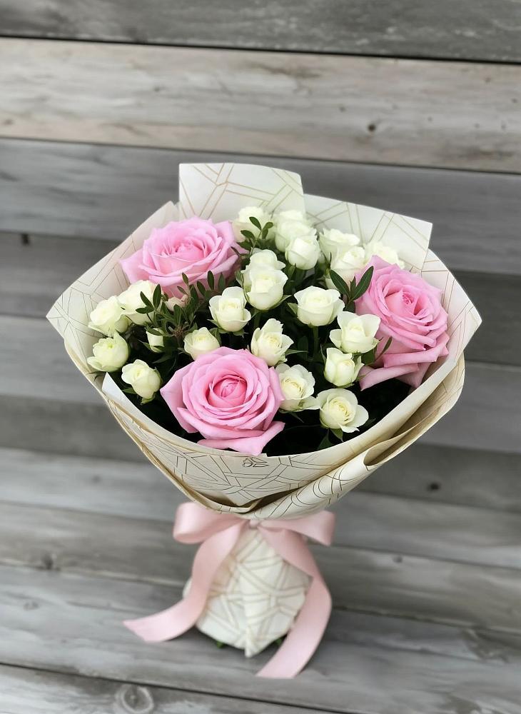 Букет цветов из: Розы в Орево