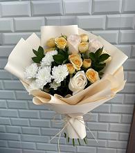 Букет цветов из:  Розы и Хризантемы в Орево