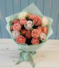 Букет цветов из:  Розы в Орево