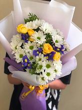Букет цветов из:  Ирисы, Хризантемы и Розы #REPLACE_PRED# Орево