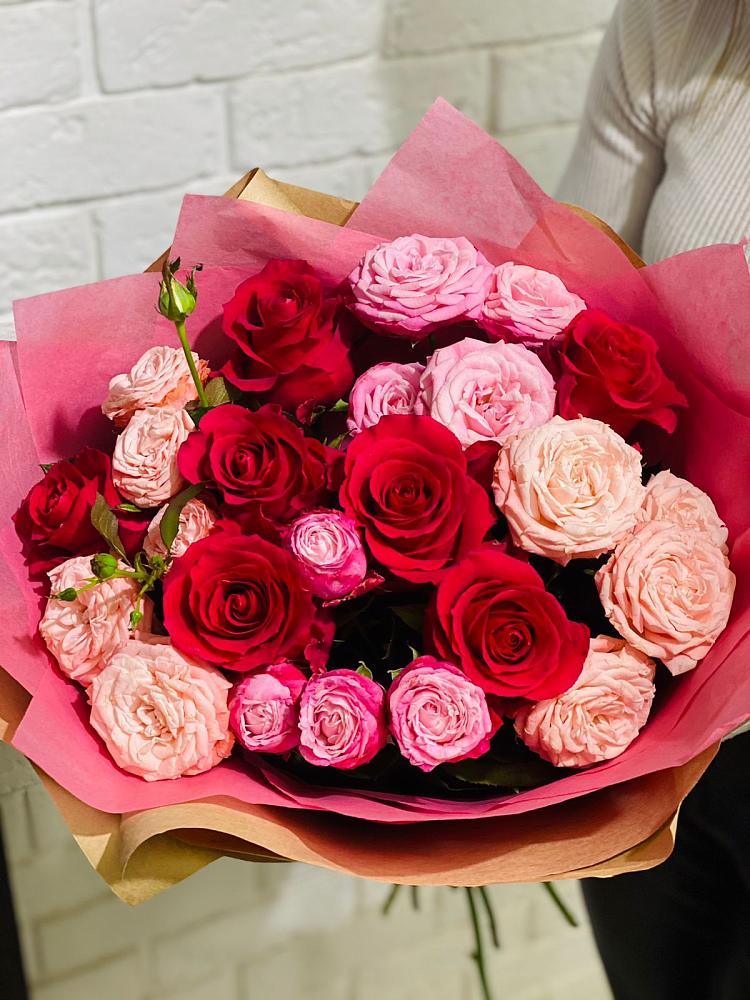 Букет цветов из: Розы в Орево