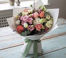 Букет цветов из:  Розы, Лизиантусы и Гвоздики в Орево