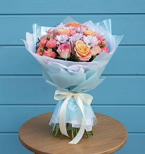 Букет цветов из:  Хризантемы и Розы в Орево