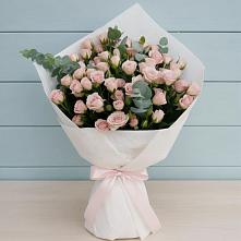 Букет цветов из:  Розы в Орево