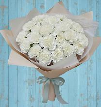 Букет цветов из:  Гвоздики в Орево