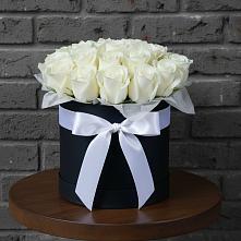 Цветочная композиция из Розы в шляпной коробке в Орево