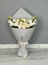 Букет цветов из:  Розы и Лизиантусы в Орево